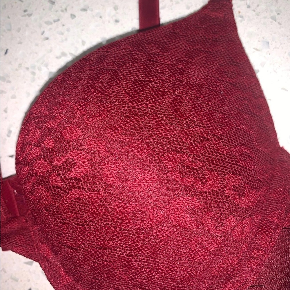 Victoria Secret Push Up Elegant Lace Underwire Bra - Red - Picture 2 of 4
